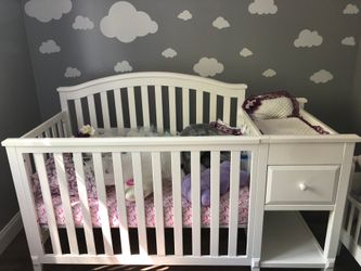 baby crib