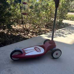 Child scooter