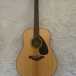 Yamaha FG800 Acoustic Guitar 