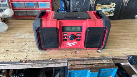 Milwaukee Jobsite Radio