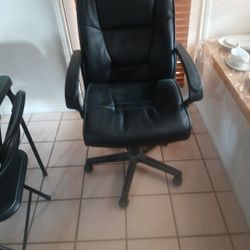 Black Faux Leather Computer Chair
