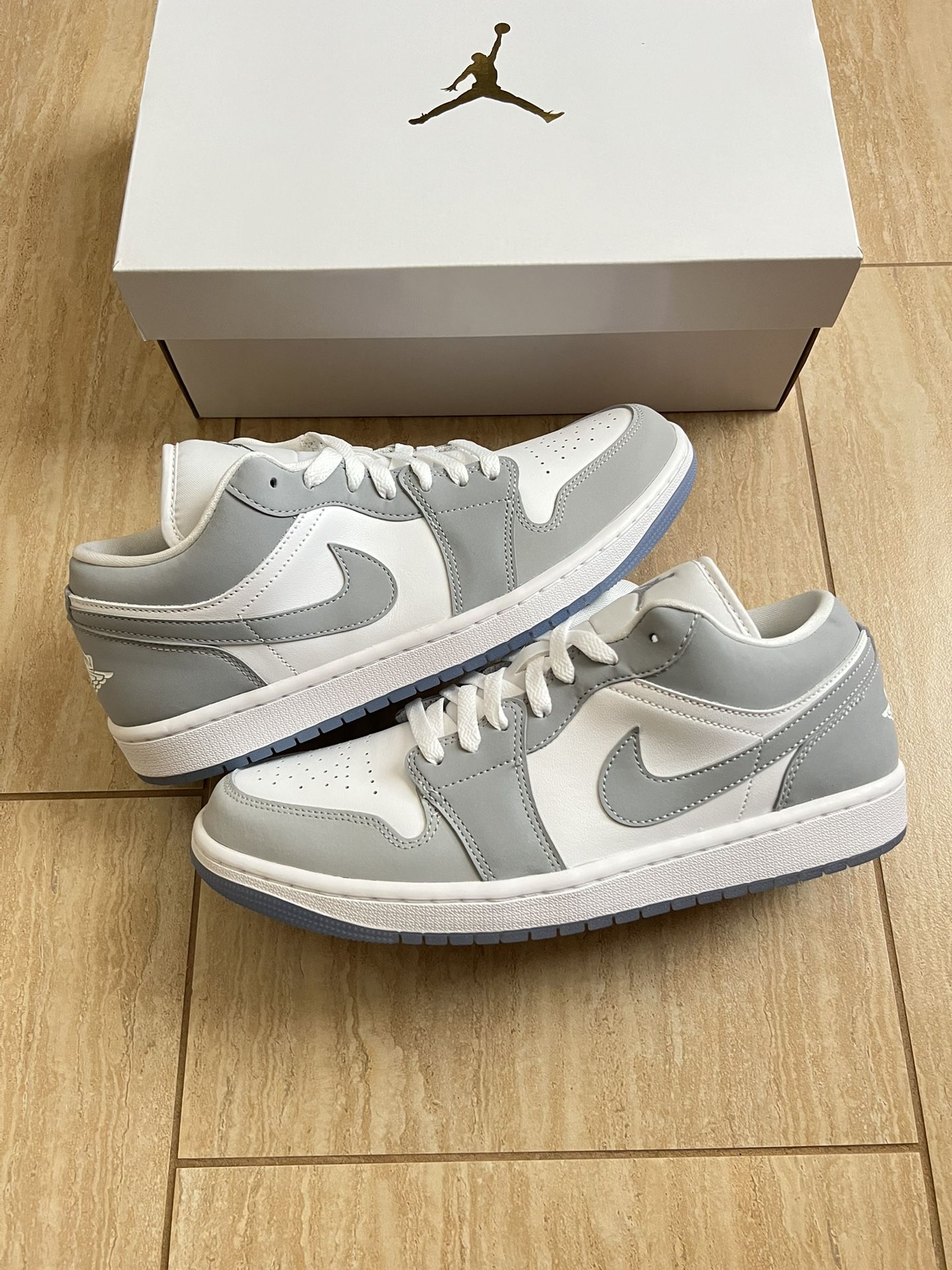Jordan 1 Low Wolf Grey Size 10.5W / 9M