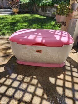 Little Tykes Girl Toychest 