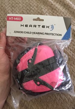 BRAND NEW PINK HEARING PROTECTION