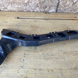 2013,2014,2015,2016,2017,2018 Ford Fusion Rear Left Bumper Mount Support Bracket