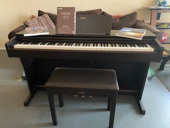 Digital Piano Yamaha Arius YDP-143