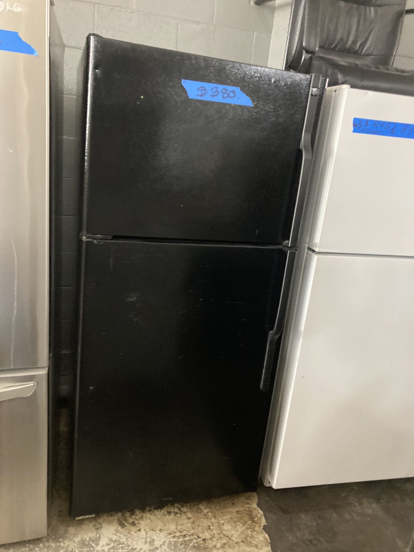 30” Ge Top Freezer Black Refrigerator