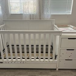 Crib Bed $100
