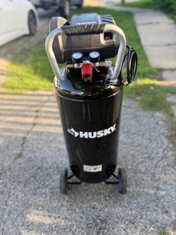Husky Air Compressor 20 Gal. 200 PSI