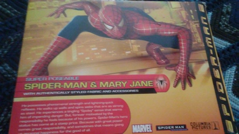 Spiderman and Mary Jane doll