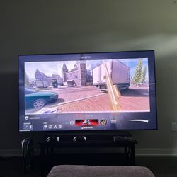 85 inch Samsung Tv