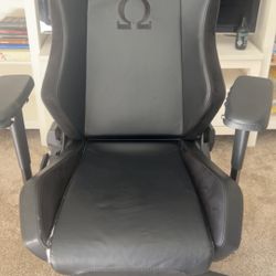 Secretlab omega Gaming Chair (2020)?
