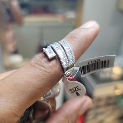 Woman's Ring 9.25 Silver 