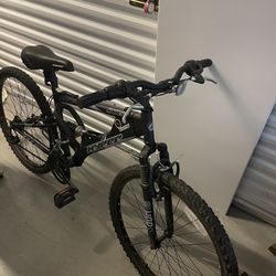 Hyper Black Bicycle Barely Used
