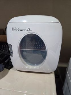 Mini fridge