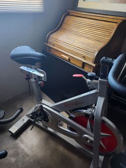 Sunny Health & Fitness Indoor Cycling Bike