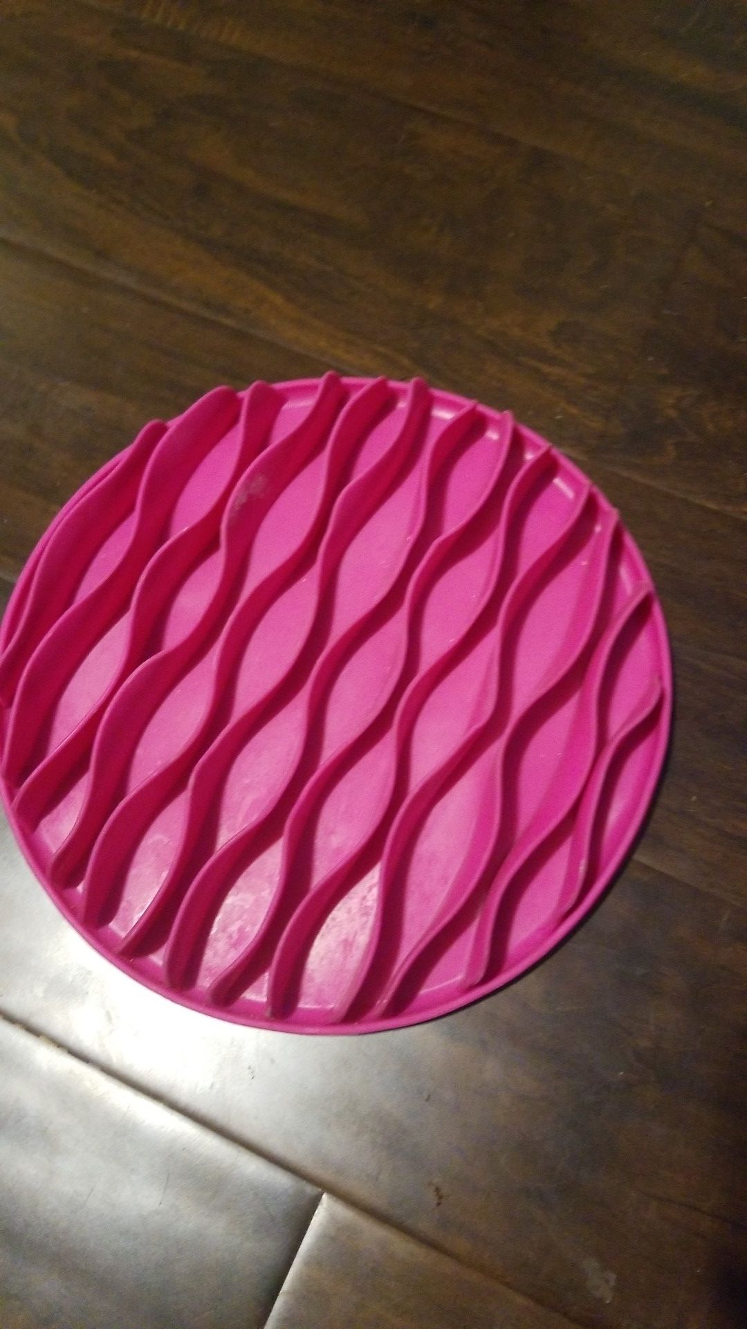 Silicone pink slow feeder food dish