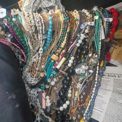costume jewelry 