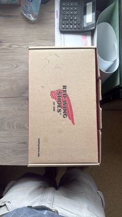 Red wings