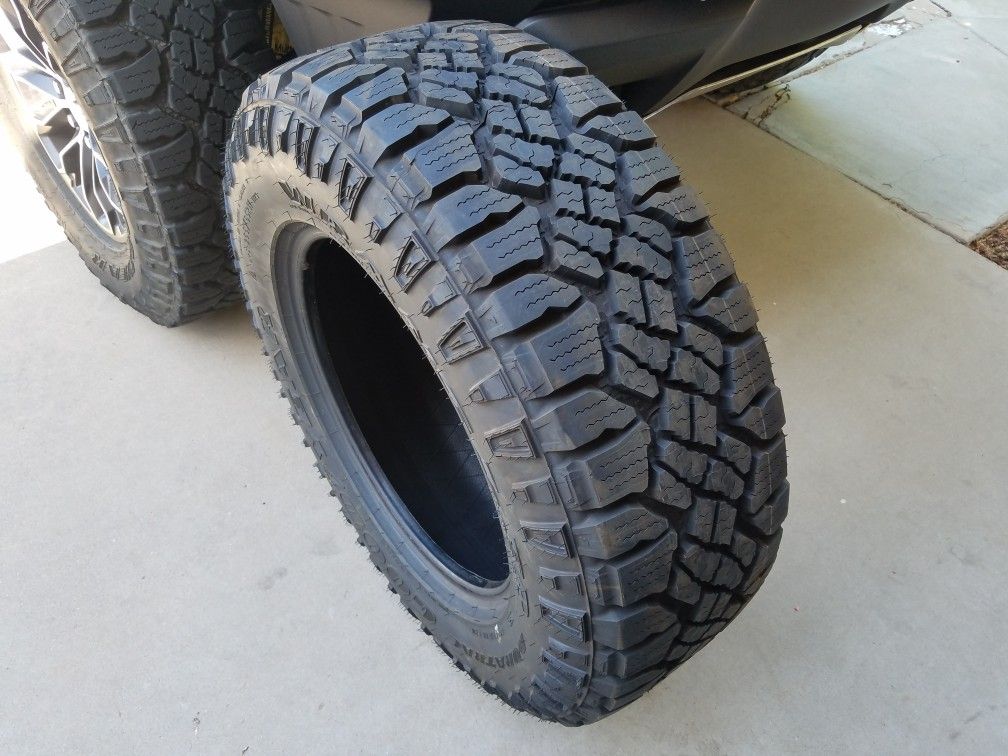 (1) BRAND NEW GOODYEAR WRANGLER DURATRAC 265/65 R17 TIRE