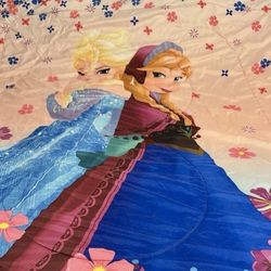 Disney Frozen Twin Size Reversible Comforter 72” X 86”