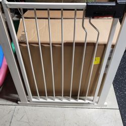 Dog/Pet Gate