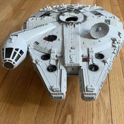 Mileneium Falcon Toy Ship 