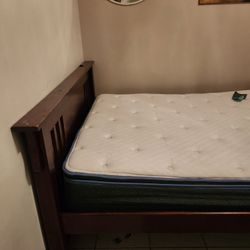 Free Bed & Matress