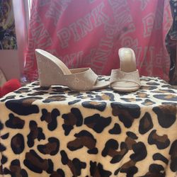 Rouge Helium Beige Wedge Sandals