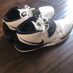 Kyrie 6 Basketball Shoes