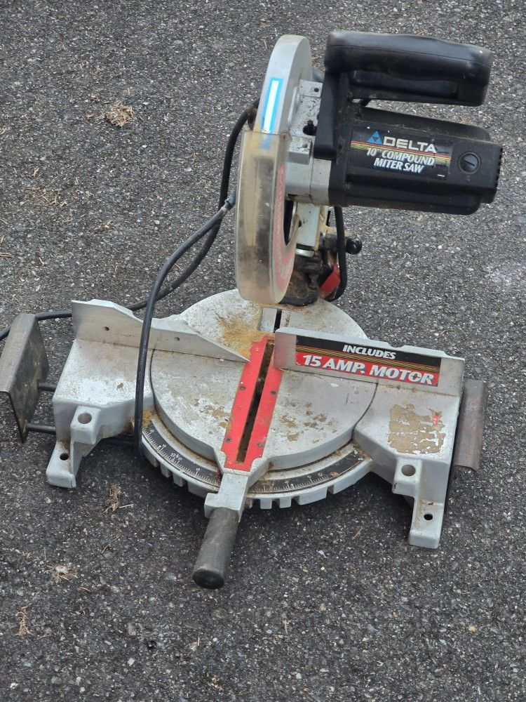 Delta compound miter saw