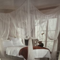 Elegant tropical style Bed Canopy, Mosquito Netting for Queen/King Bed Tent
