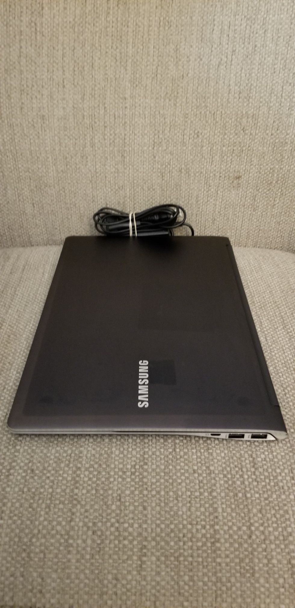 Laptop slim samsung i7 / windows 10 pro / lot programs professional full/ like new / fast / 💻🛡🔊📷🖱⌨🔋