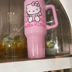 Hello Kitty Hydro Cup! Giant Cup!
