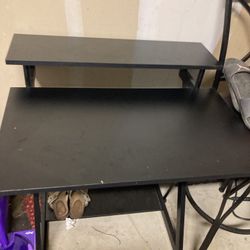 Desk Need Gone ASAP 