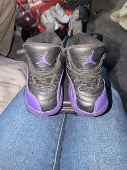 Jordan Retro 12 black/Field Purple