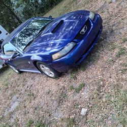 2004 Ford Mustang