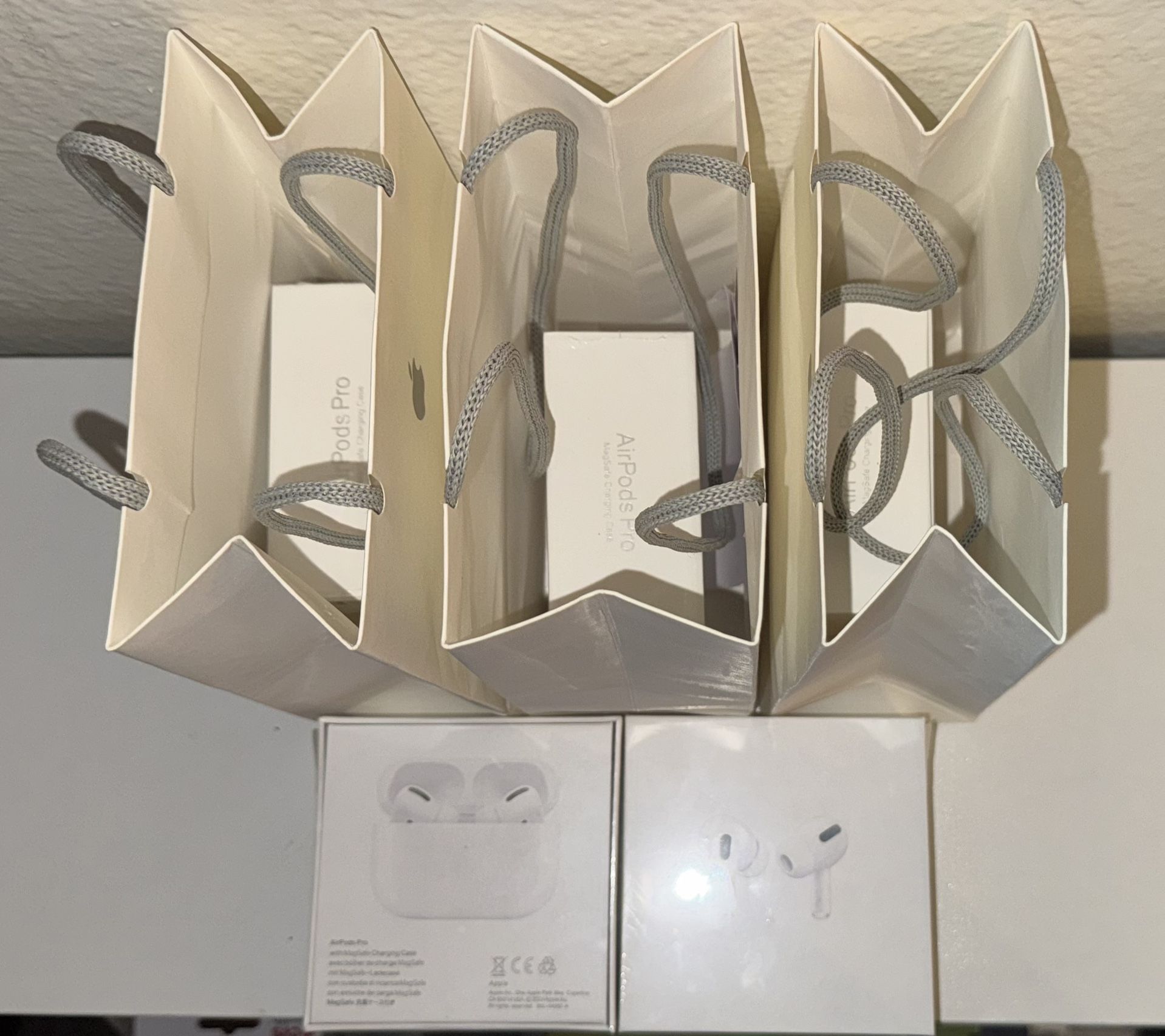 AirPods Pros