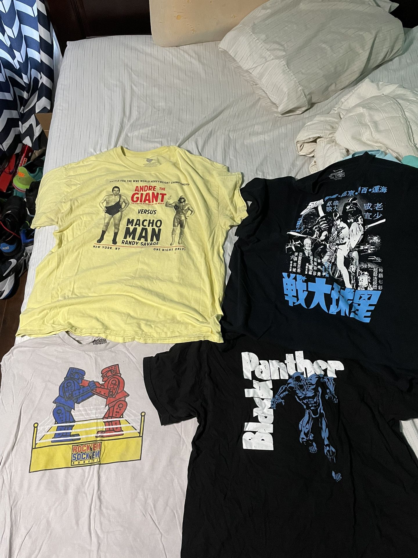 Random T Shirt Lot Of 4 Size XL (Star Wars, WWE, Black Panther, Rock Em Sock Em)