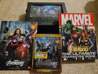 Avengers Collectible Blu-ray Gift Set, Exclusive Marvel Illuminated 3D Lenticular