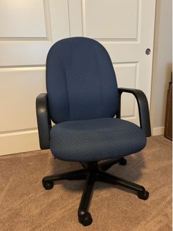 Desk chair