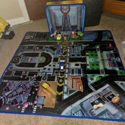 Paw Patrol Playsets And Figurines 