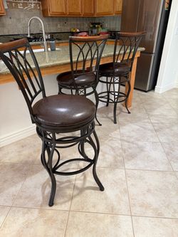 Swivel Counter Stool - Three