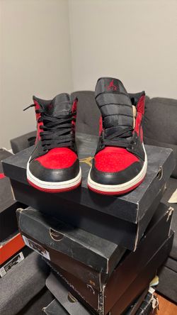 Jordan one mid size 12
