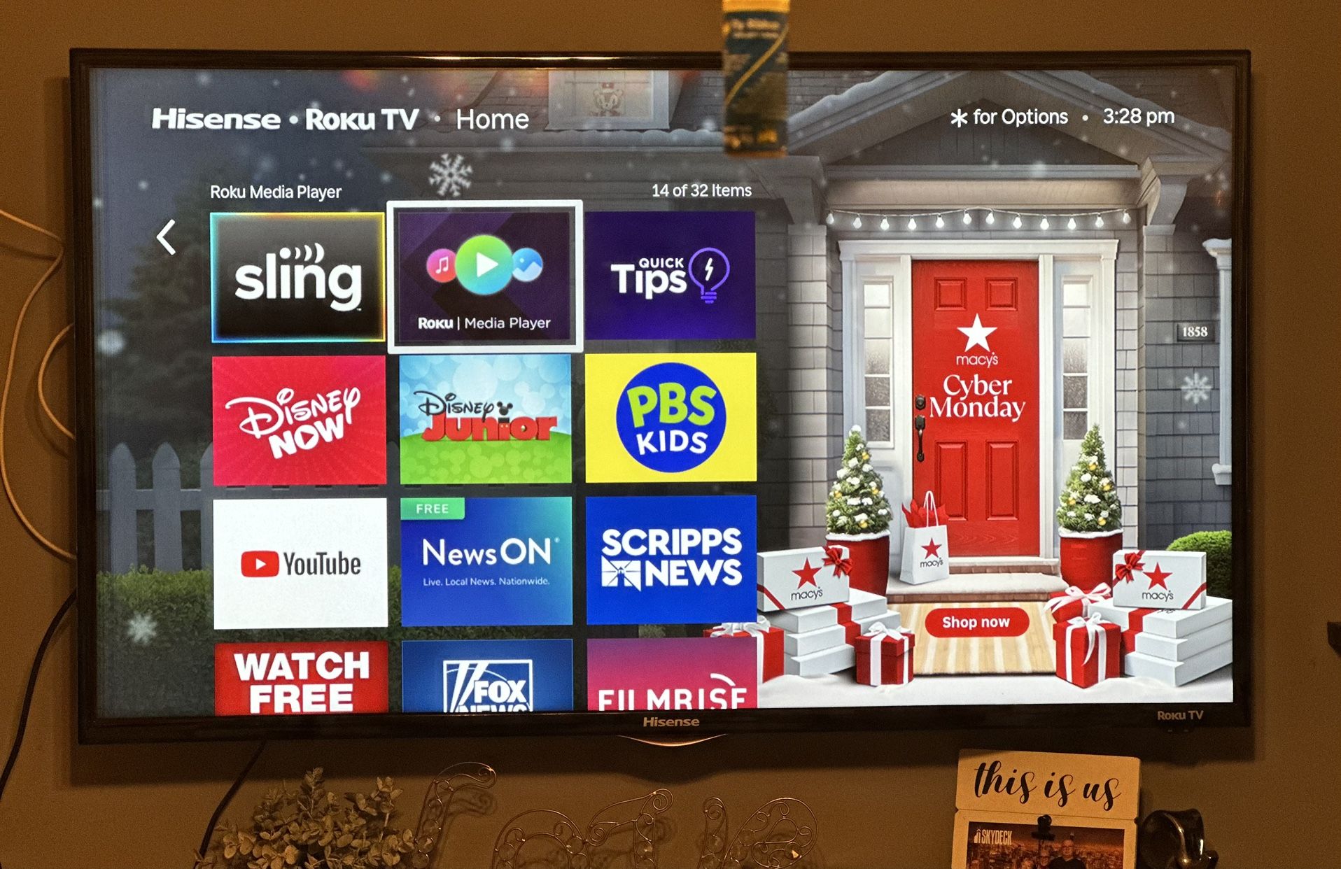 ROKU Hisense TV