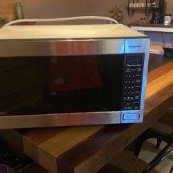 X Large Panosonic Inverter Microwave 1250 Watt