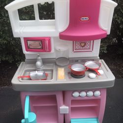 Little Tyke Kitchen Set