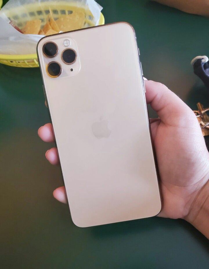 Amazon.com: Apple iPhone 11 Pro Max, 64GB, Gold - Unlocked