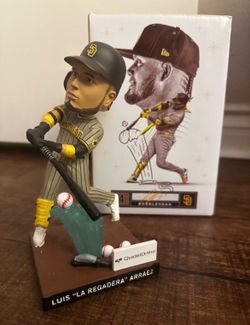 Luis Arraez bobblehead