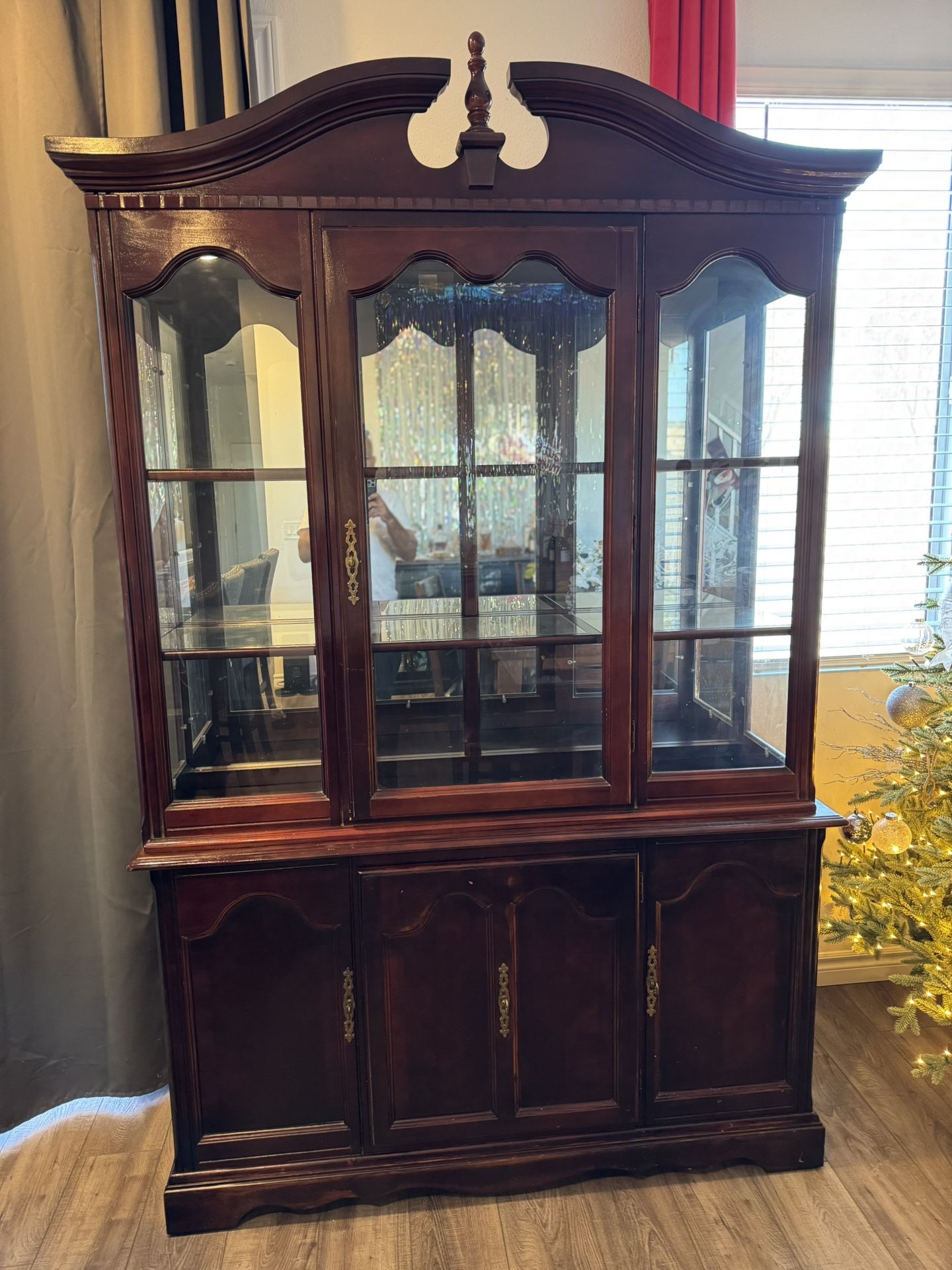 Quality Real Wood China Cabinet